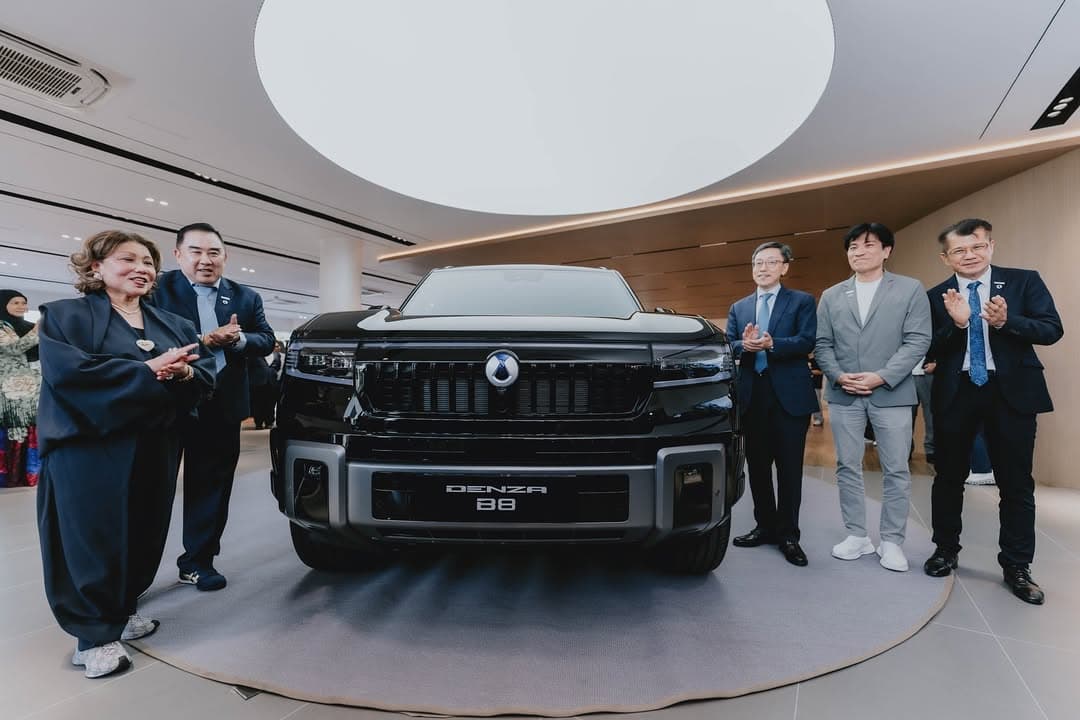 Denza B8 at Maju Motors Telanai Showroom
