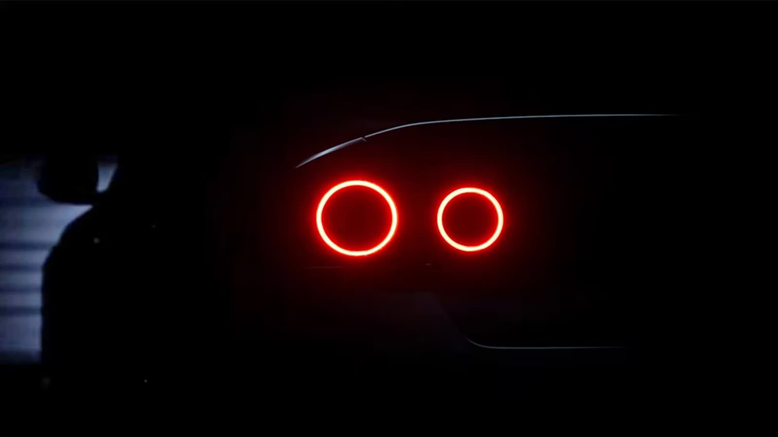 Quad circular taillight design inspired by classic Skyline models